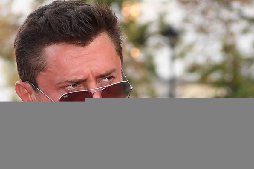 Хирург Лев Соцкий заявил, что актер Павел Прилучный перенес операцию по коррекции формы ушей